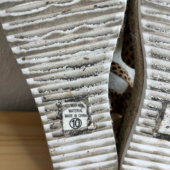 Soda Cheetah Espadrilles Platform Sandals Size 10 - Picture 9 of 11